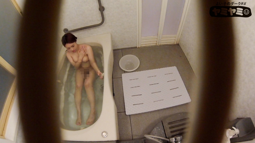 【流出映像】一般女性10人の私室に潜入、暴かれた日常と交わりの記録。