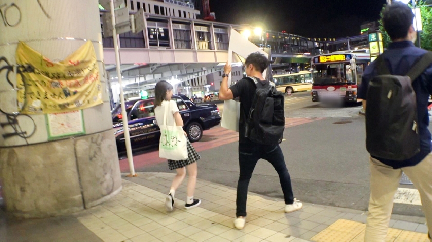 【実録】色白劇団員を誘い込み。弱点の耳を責め立てれば抵抗虚しく、無修正級の激マブ発情！