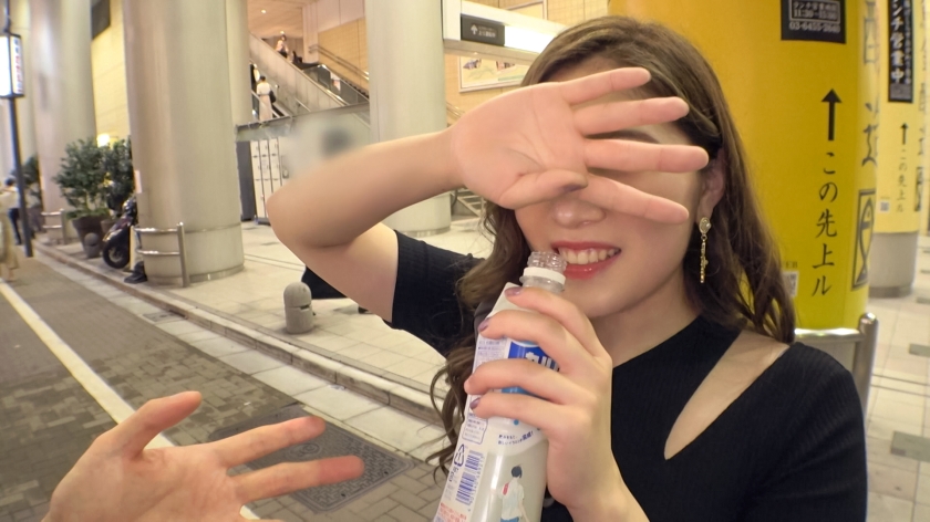 ※閲覧注意※ クラブ店員さや（21）の潮吹きが止まらない！お漏らし寸前まで攻めまくる極上ムチムチBODYの衝撃！