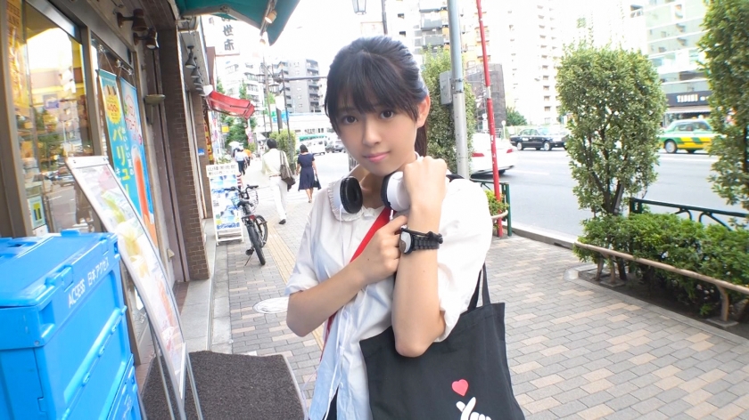 【初撮】現役地下アイドル・りりか(20)の裏側。昼は遊園地、夜はガルバで働く多忙な彼女をガチナンパ。