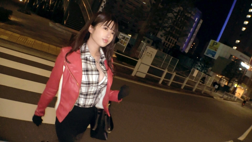【Hカップの超絶ギャップ】経験人数1人の激ウブ美容部員が「見られたい願望」に覚醒して連続絶頂…！