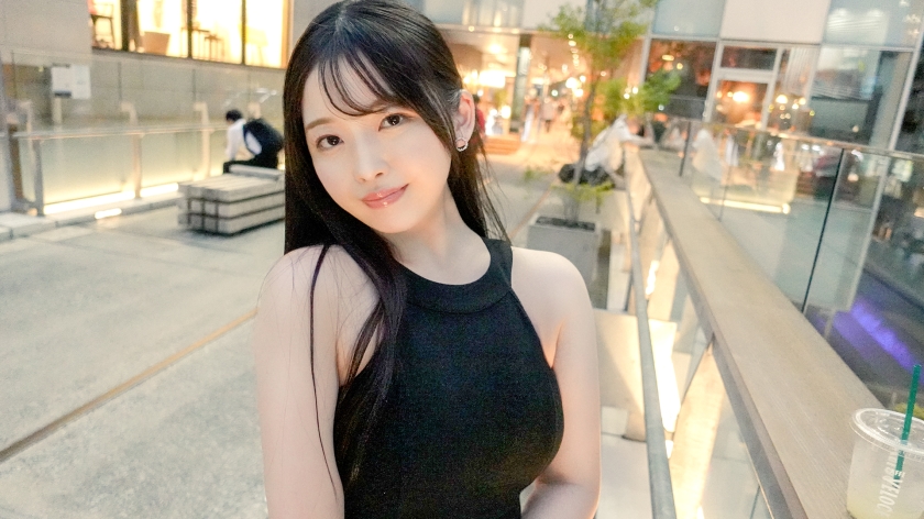 【現役店員】ジュエリー店勤務の22歳。上品な黒髪美人が奥まで咥え込む超絶フェラと激ピストンで絶頂の向こう側へ
