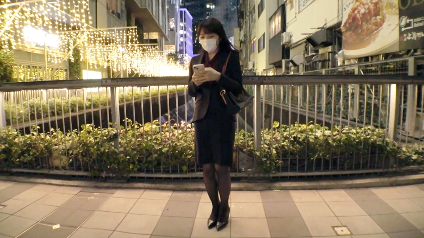 【エリート美女の覚醒】透明感溢れる銀行員が「自信をつけたい」と禁断の撮影へ！上品なオーラから一転、お口もパイパンもフル稼働で中イキ連発！