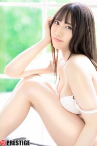 業界激震！新人・斎藤あみりの“女神ボディ”が解禁。今すぐ見たい特典映像10分付き