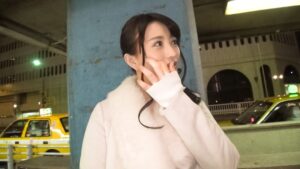 本物のナンパから始まった衝撃の初出し…23歳受付嬢ななみが桜木町に降臨